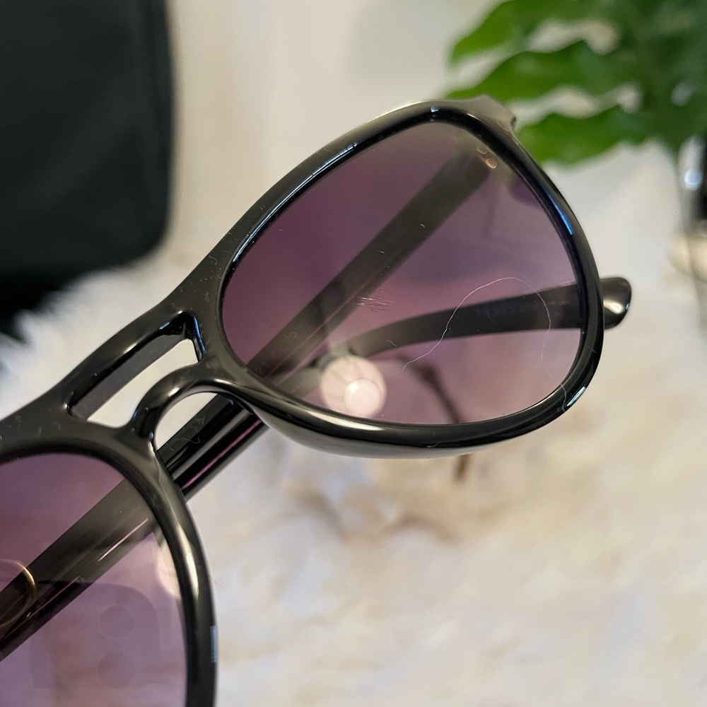 Foster Grant sunglasses ๐ถ๏ธ - Picture 8 of 8